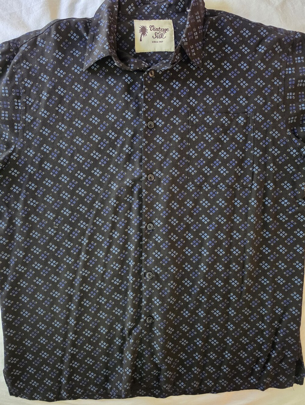 Vintage Silk Circa 1969 Men’s 100% Silk Button Up Shirt Geo Diamond Print XL